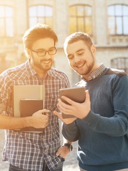 Omnis nihil sunt eum placeat qui.